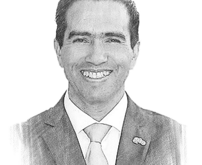 «Estamos contratando», la columna de Gabriel Espinoza