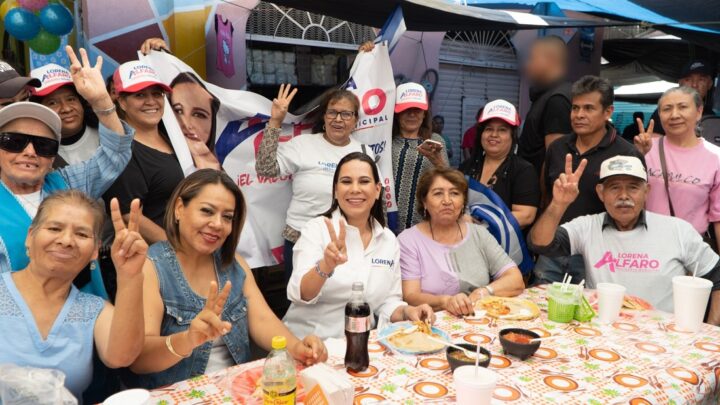 Visita Lorena Alfaro a comerciantes del mercado Guerrero