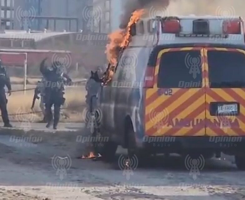 Guanajuato del horror: queman ambulancias y matan a paramédicos en Celaya