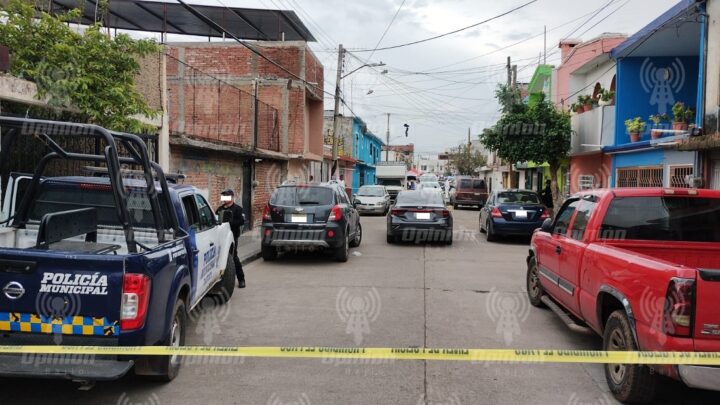 Muere hombre al ser atacado a balazos en colonia Playa Azul